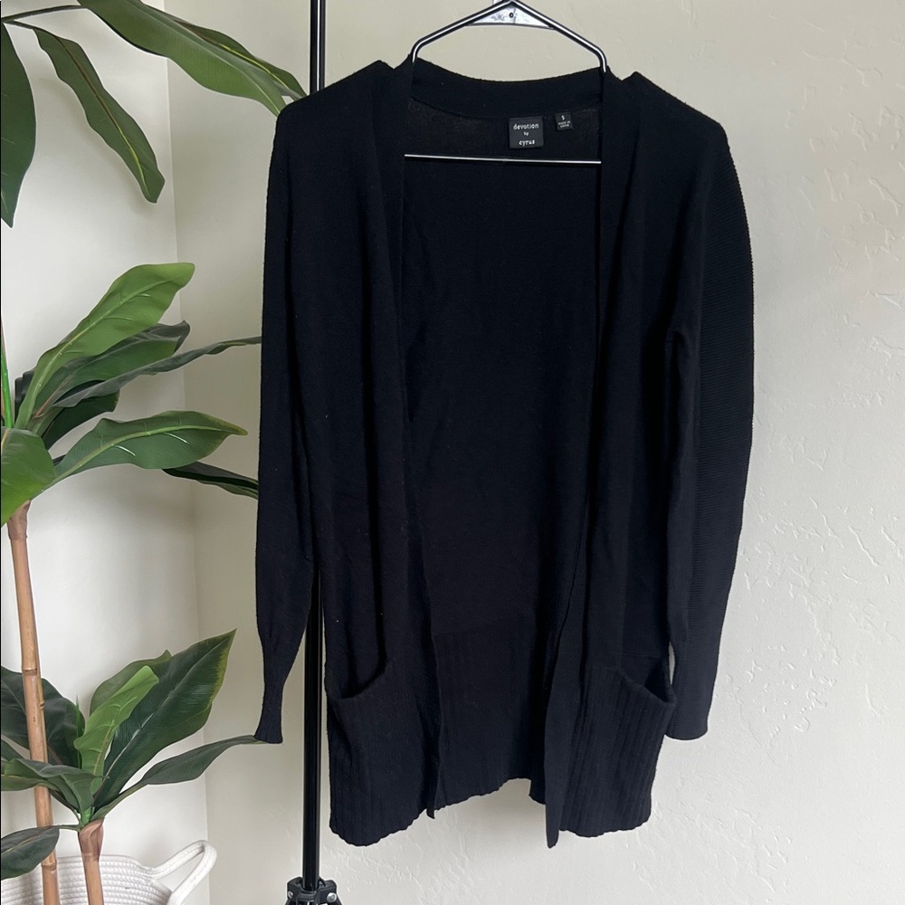 Forever 21 Black Open-Front Cardigan